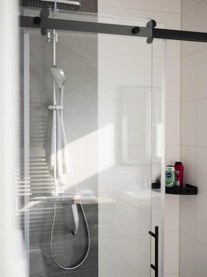 Moderne Ferienwohnung Mit Seeblick & Terrasse 96Qm 大雷申 外观 照片